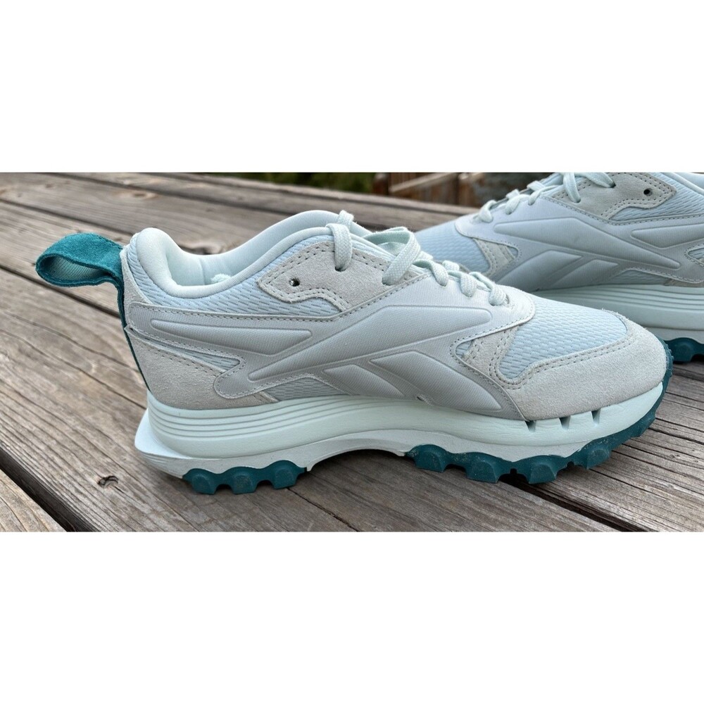 Reebok X Cardi B Classic Leather V2 Women's 6 Low Sneakers Whisper Blue - Picture 8 of 16